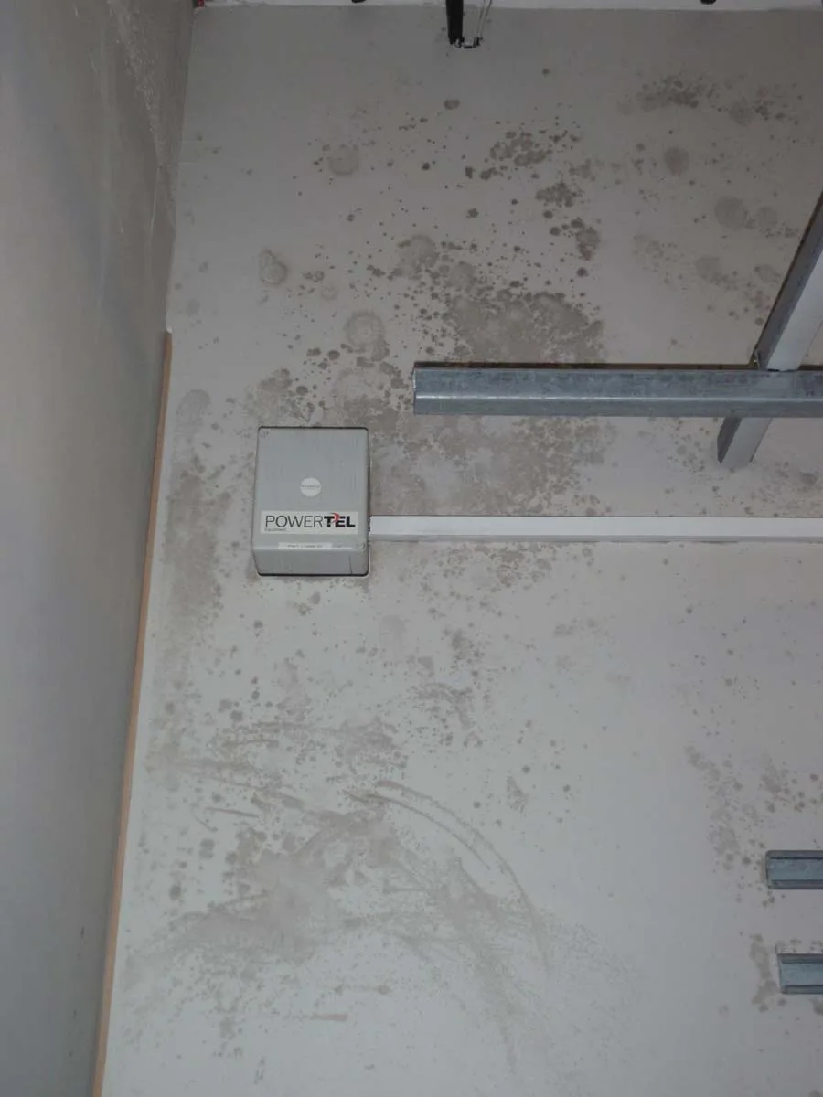 Mould growth discovered in data centre subfloor during contamination audit